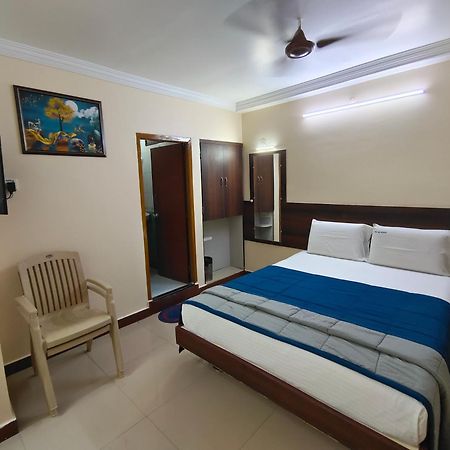 Hotel Dkr Residency Tirupati Ngoại thất bức ảnh