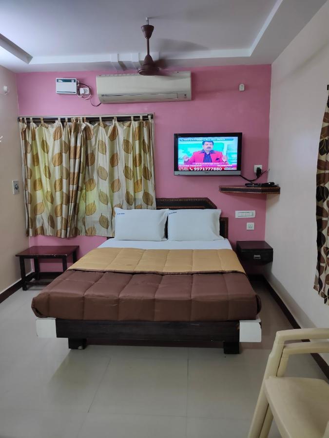 Hotel Dkr Residency Tirupati Ngoại thất bức ảnh
