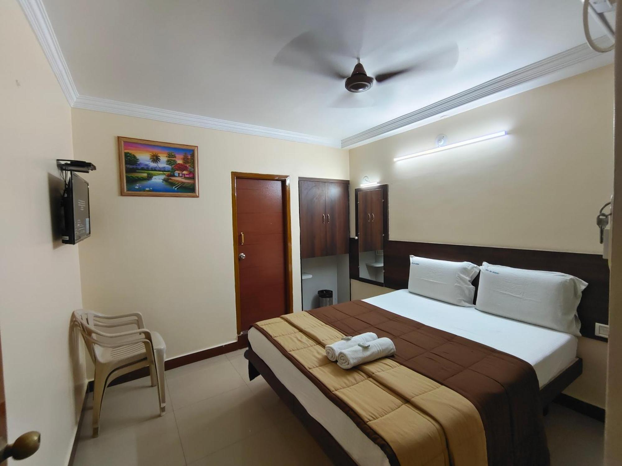 Hotel Dkr Residency Tirupati Ngoại thất bức ảnh